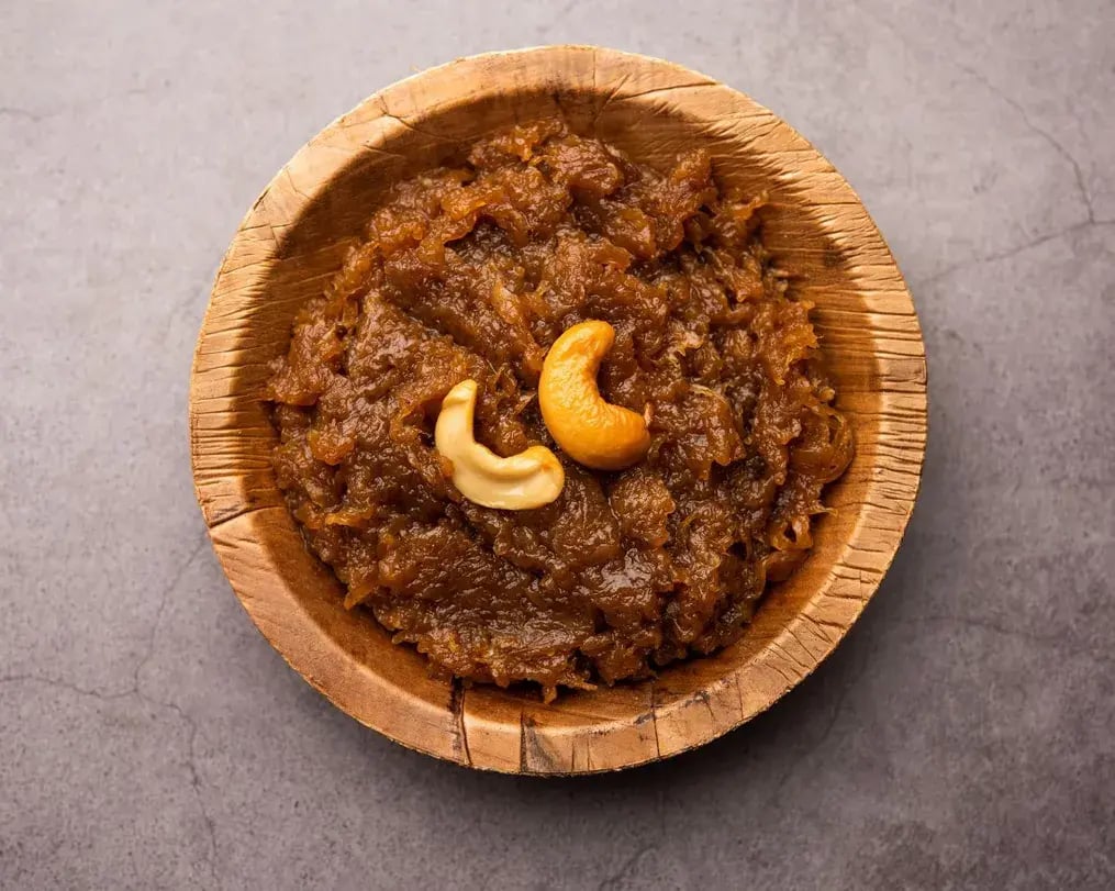 Semolina Halwa With Minimal Garnish