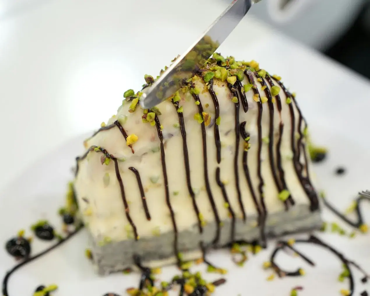 3-Step Saffron Cake with Dairy Milk Drizzle for Al-Hijra Celebrations