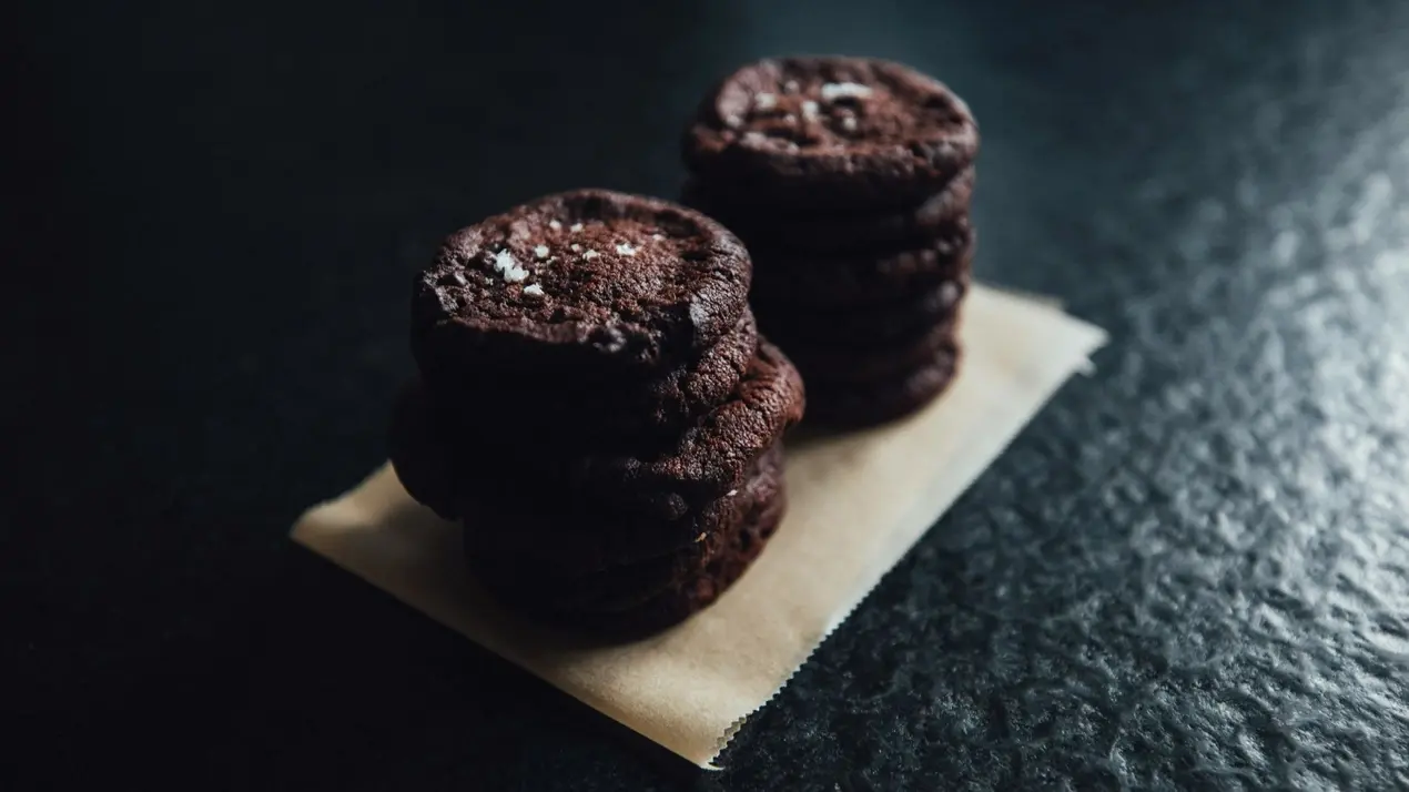 7 Fancy Cocoa Desserts Inspired By Bakery Favorites To Recreate At Home This New Year