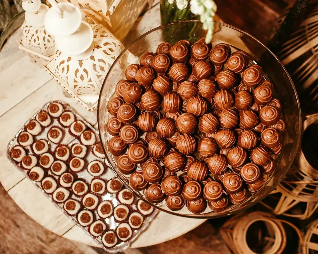 Bournville Chocolate Truffles with Pistachios in 5 Simple Steps