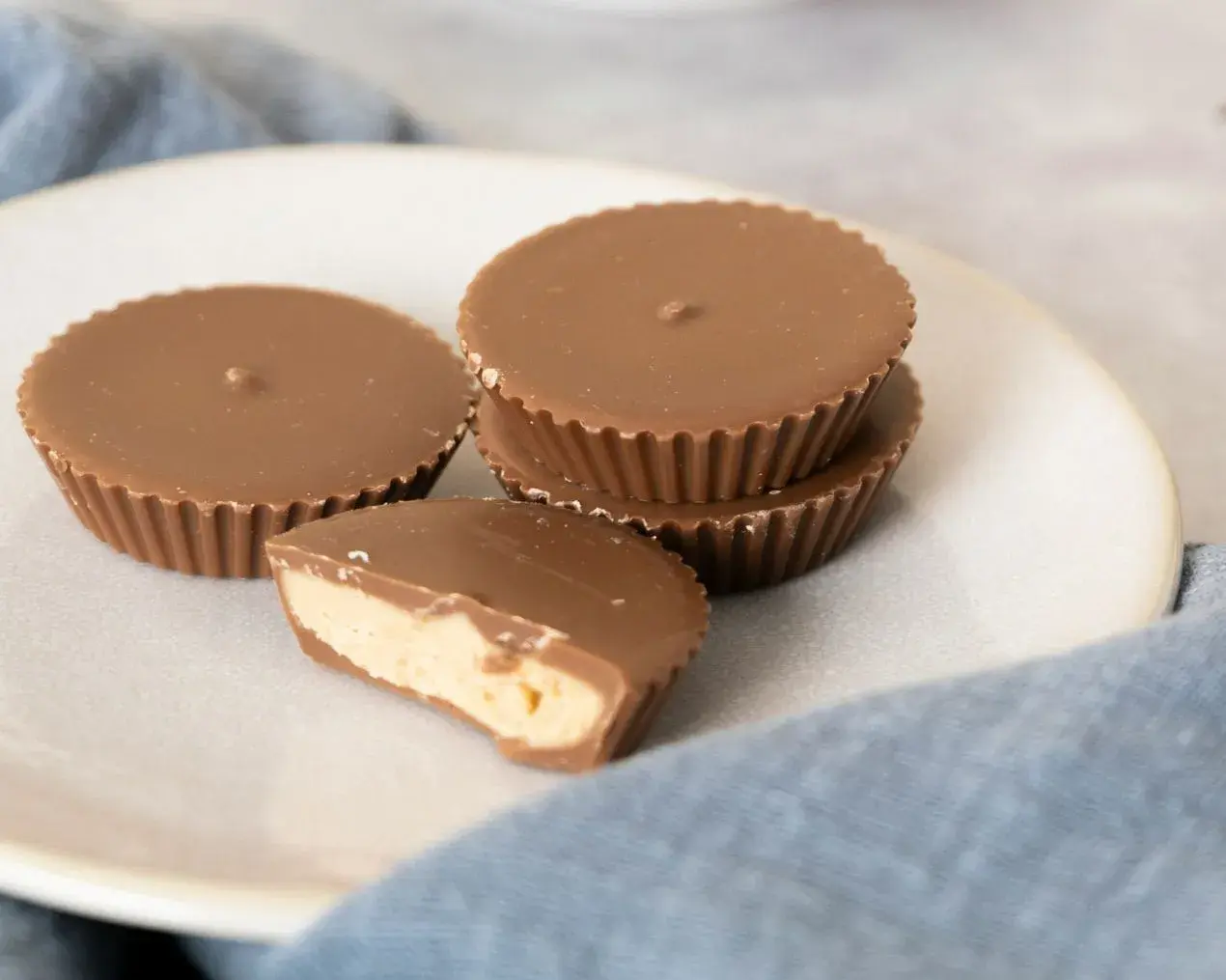 Chocolate Peanut Butter Almond Cups Quick No-Bake Treat
