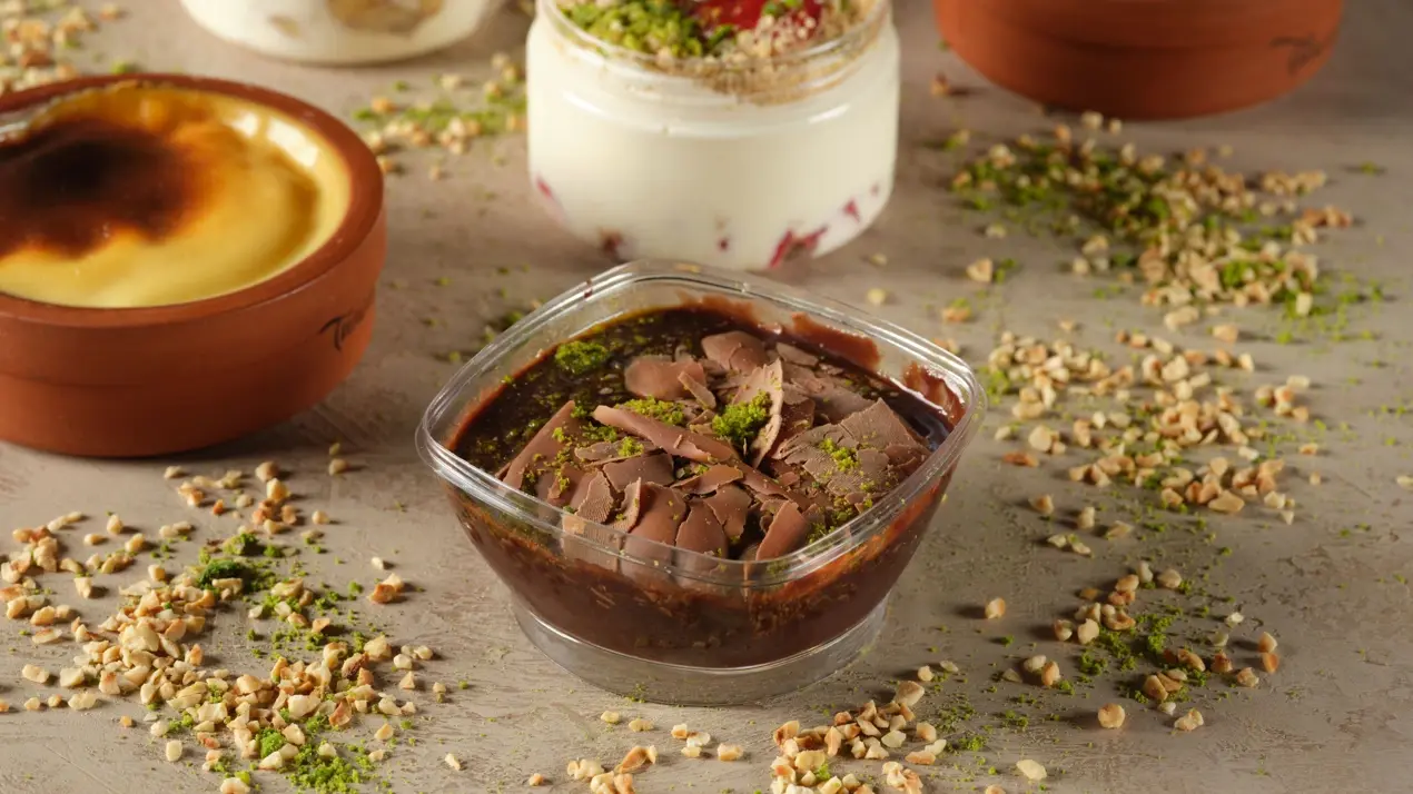 Chocolate Yogurt Recipe: A Healthy Creamy Dessert With Simple Ingredients and Flavor Variations