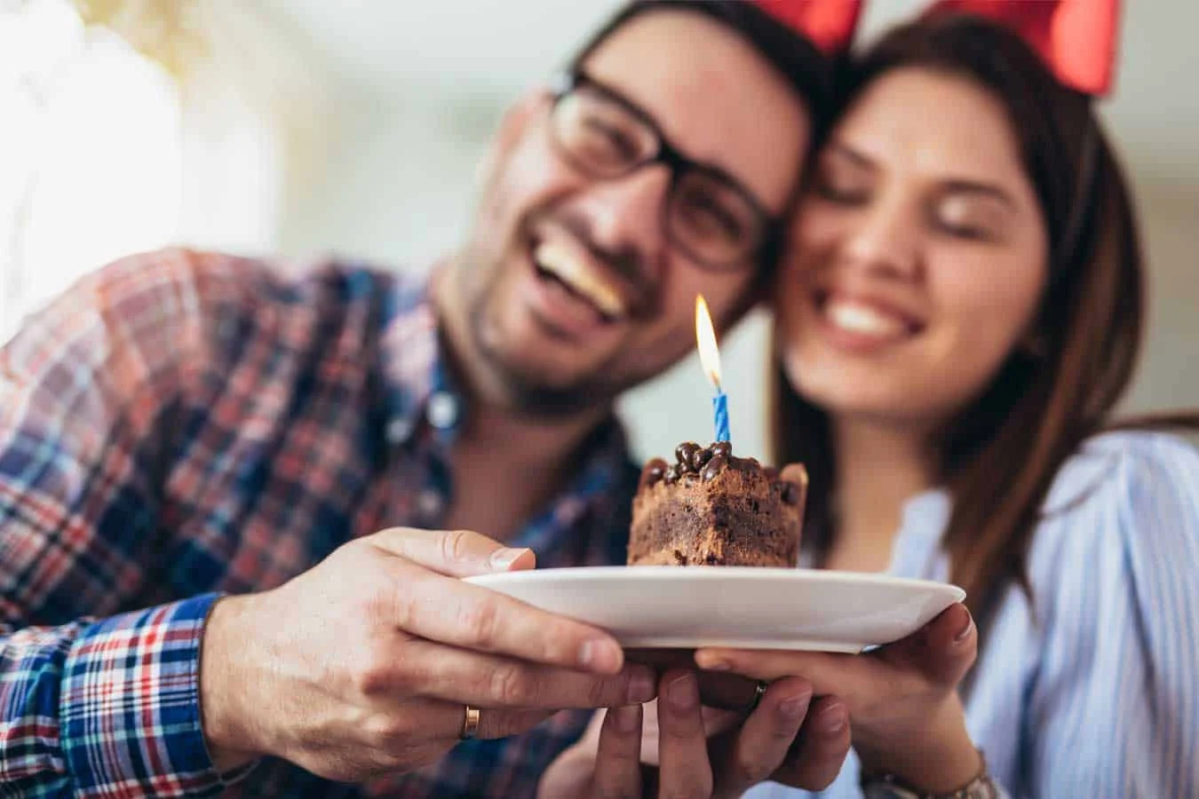 Fire up the romance for baking a birthday cake for husband