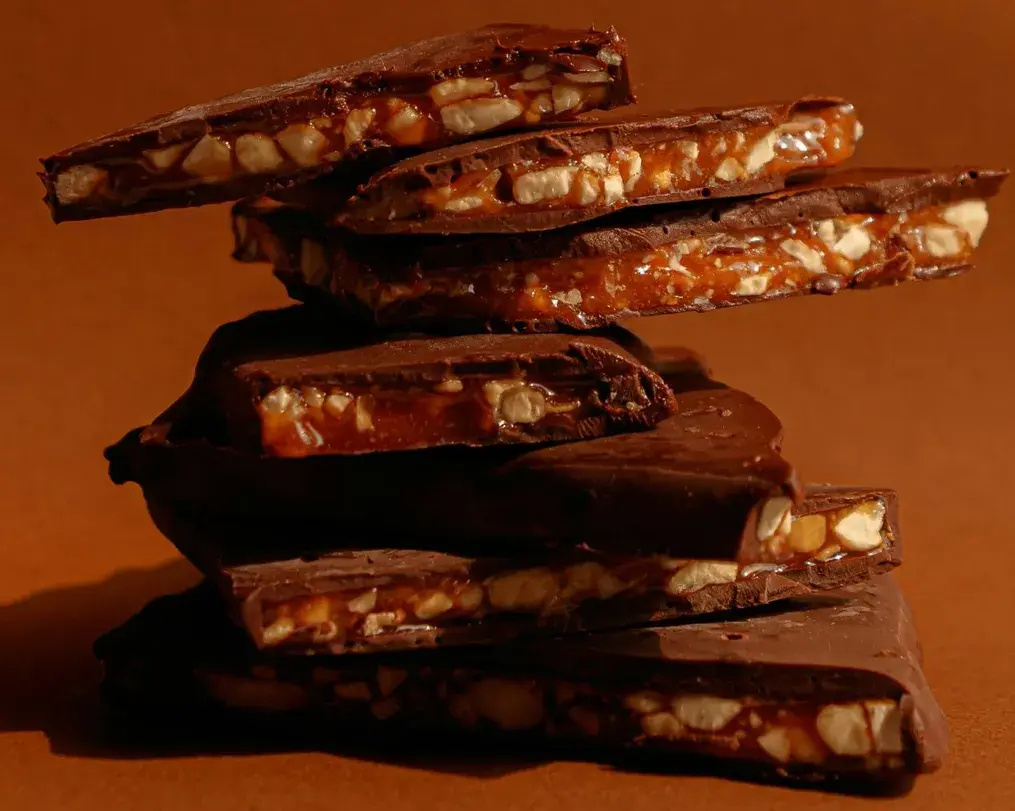 Homemade Dark Chocolate Almond Bark: Recipe & Tips