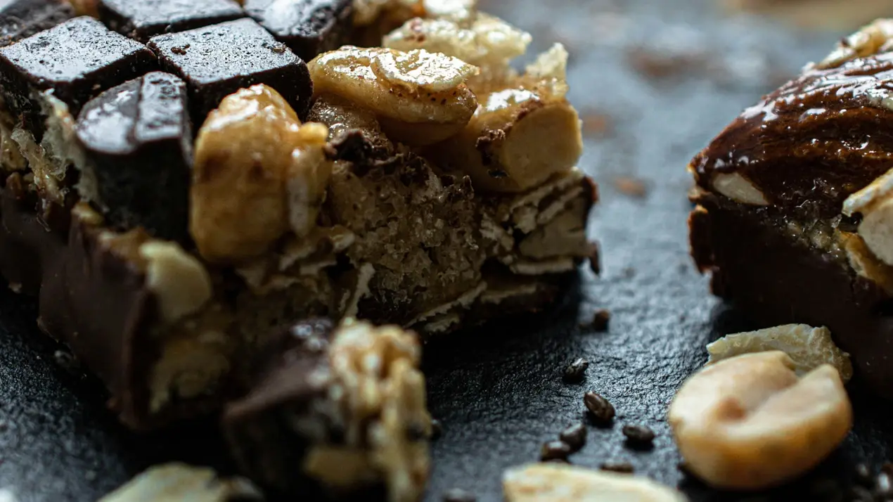 Homemade Peanut Chocolate Bars: Easy Recipe, Storage Tips, Healthy Variations, And Serving Suggestions