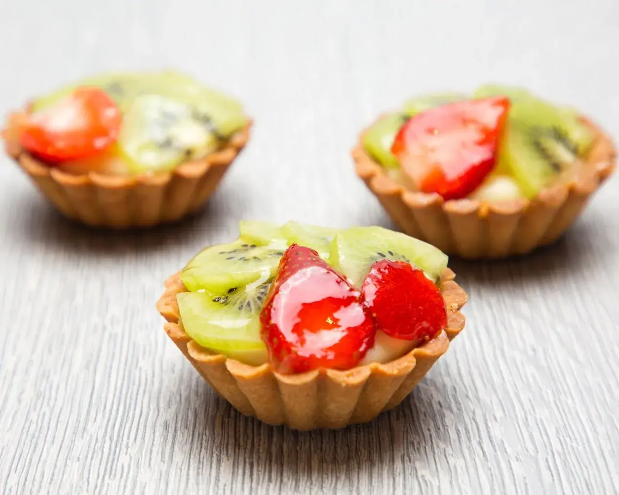 Mini Fruit Tartlets: 6 Steps to a Fresh and Colorful Mother’s Day Dessert