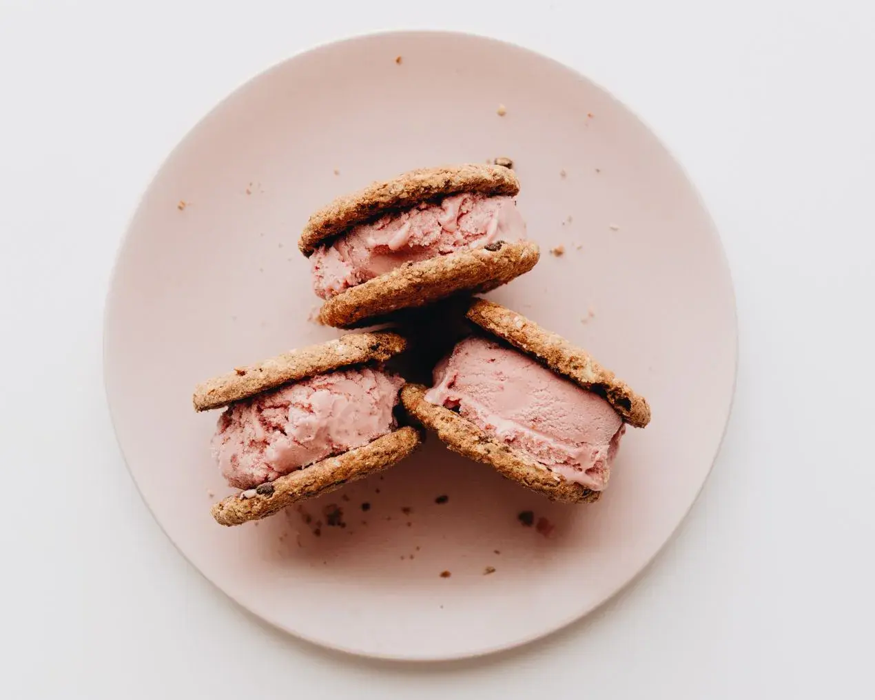No-Churn Oreo Chocolate Ice Cream Sandwiches