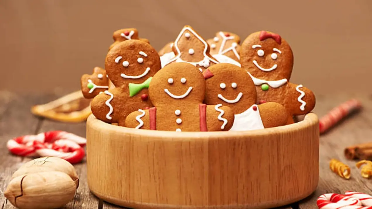 No-Maida Gingerbread Cookies Recipe For Crispy, Chewy Christmas Treats