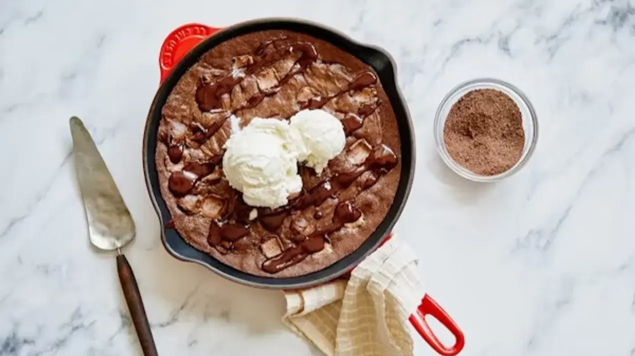 Simple Brownie Recipes You Can Make in a Pan - No Oven Needed!