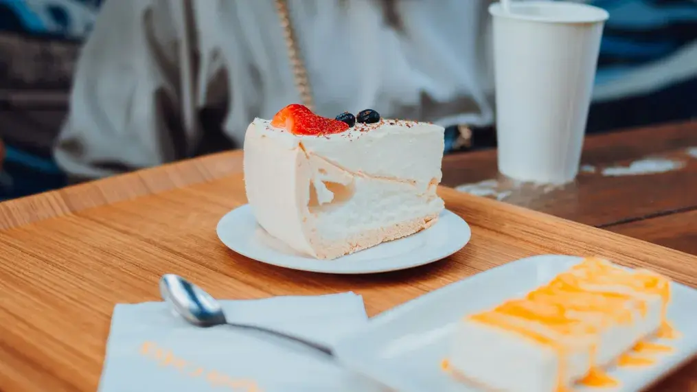Step-by-Step Recipe for Oreo Crumble Tres Leches Cake