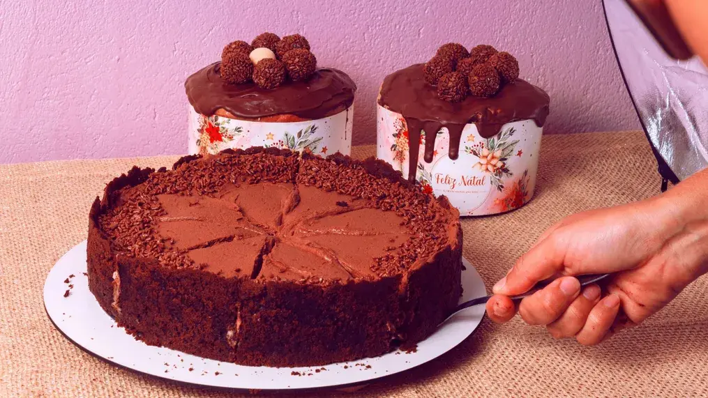 Storage Tips for Cold Chocolate Fudge Cake Without Drying Out
