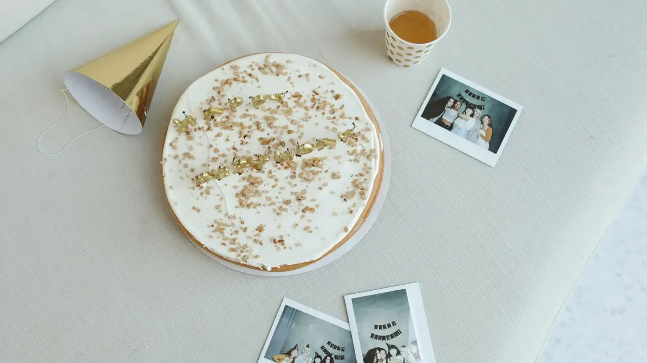 Sweet Bonds Of Companionship: Trendy Friendship Day Cake Ideas In India