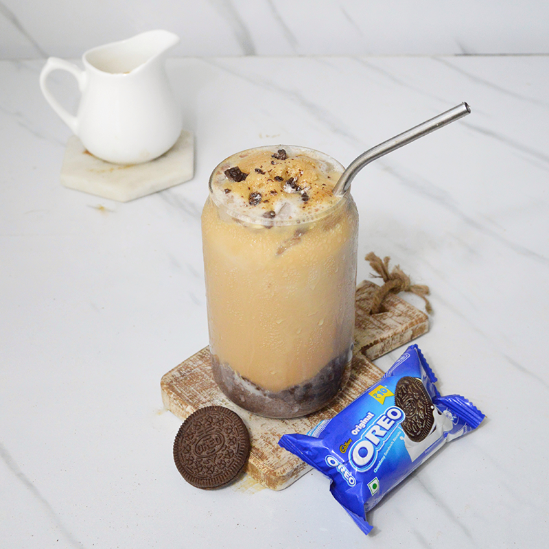 Oreo Dalgona Latte
