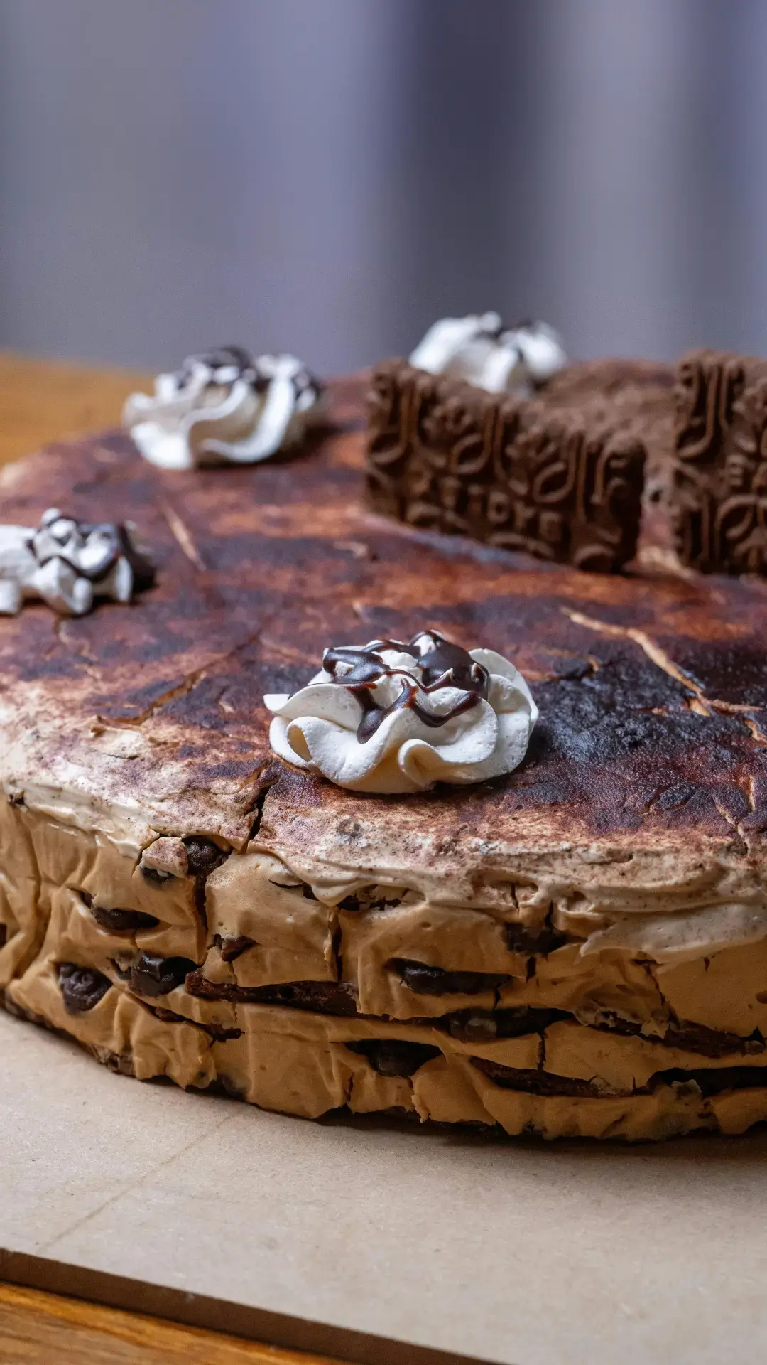 5 Delicious Variations Of Choco Fudge Cake With Roasted Almonds To Try 5 Delicious Variations Of Choco Fudge Cake With Roasted Almonds To Try